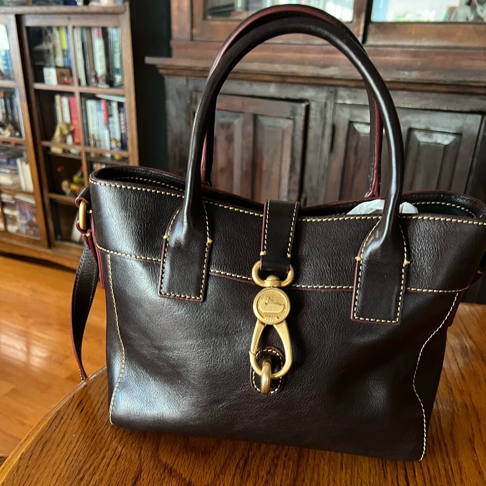Dooney Bourke t’moro tmoro brown Amelie satchel w/ shoulder strap Florentine